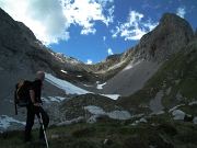 41 Sguardo alle spalle verso il Passo di Corna Piana...
